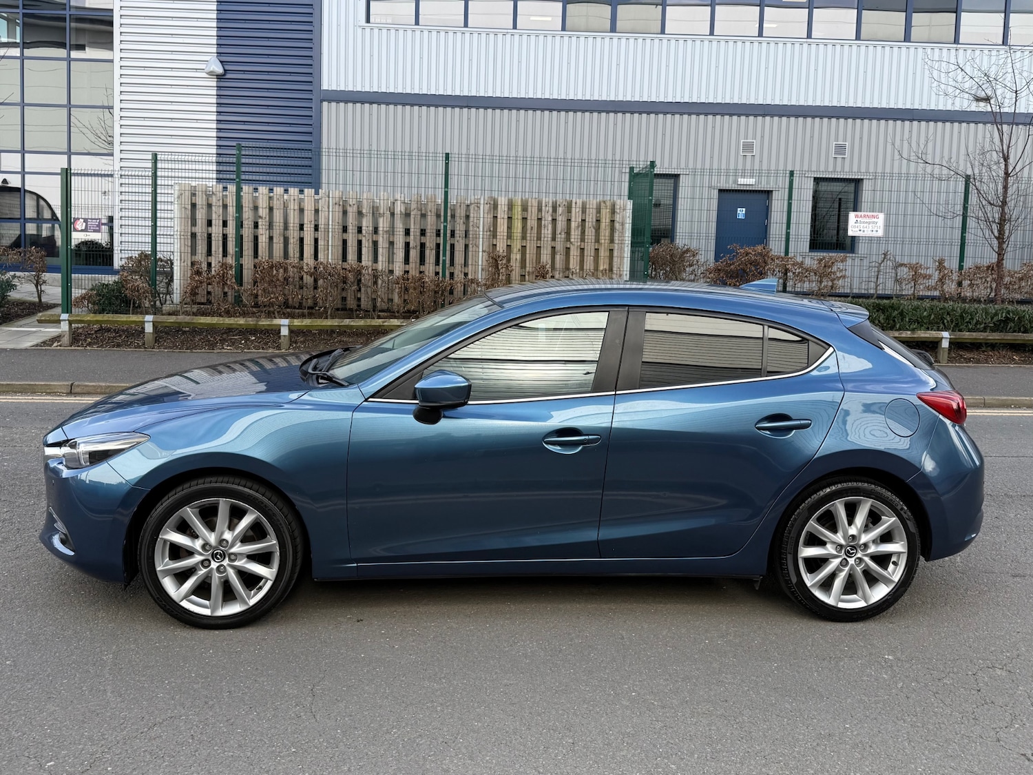 Used Mazda Mazda3 2018 for sale - 77750259: Photo 5