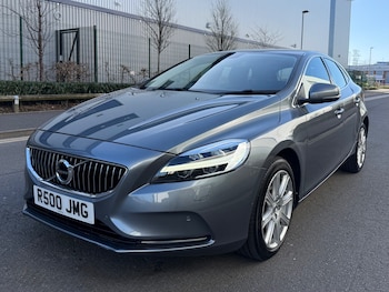 Used Volvo V40 2019 for sale - 78526934: Photo