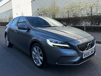 Used Volvo V40 2019 for sale - 78526934: Photo