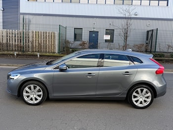 Used Volvo V40 2019 for sale - 78526934: Photo