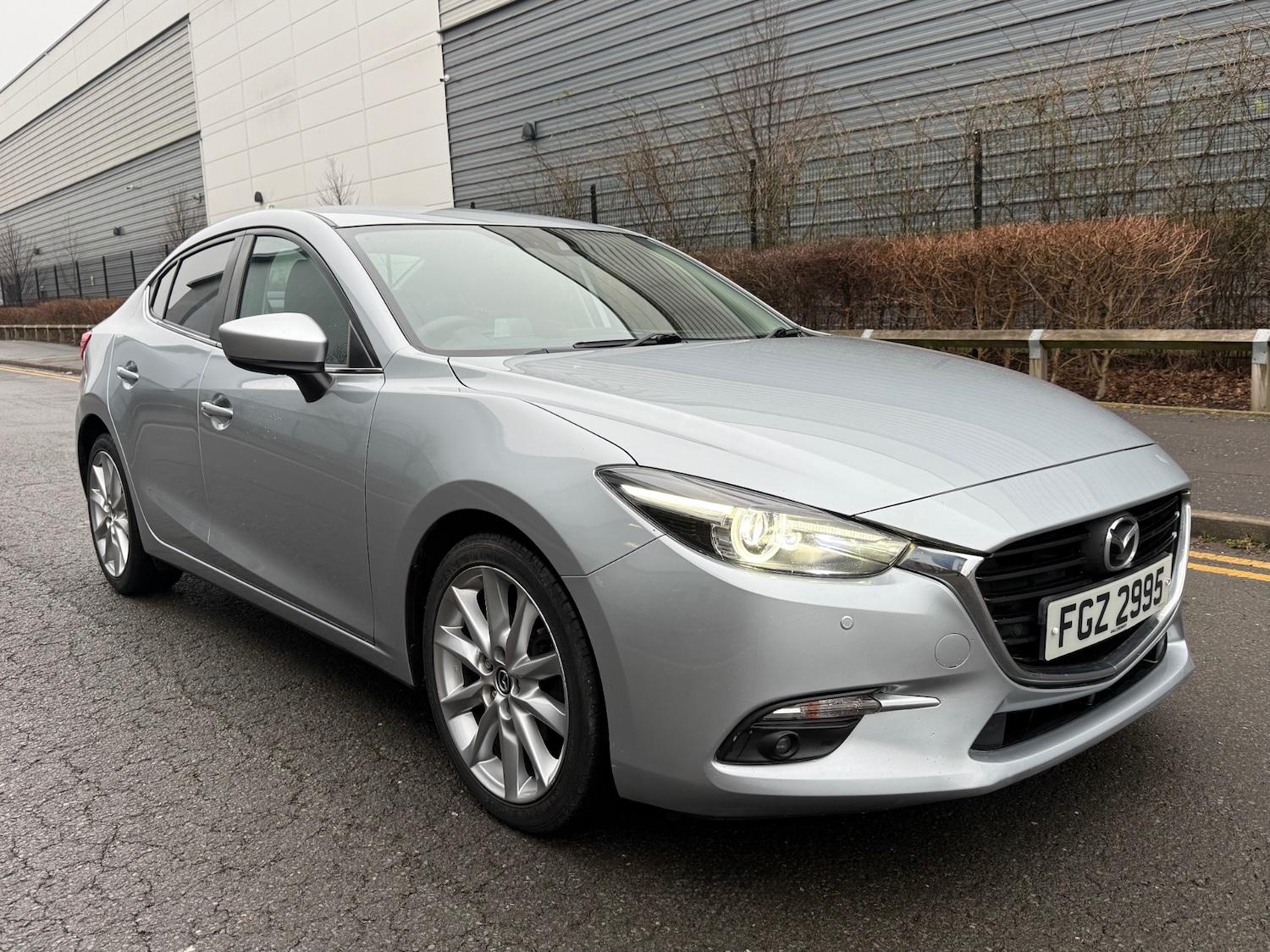 Used Mazda Mazda3 2017 for sale - 77140975: Photo 3