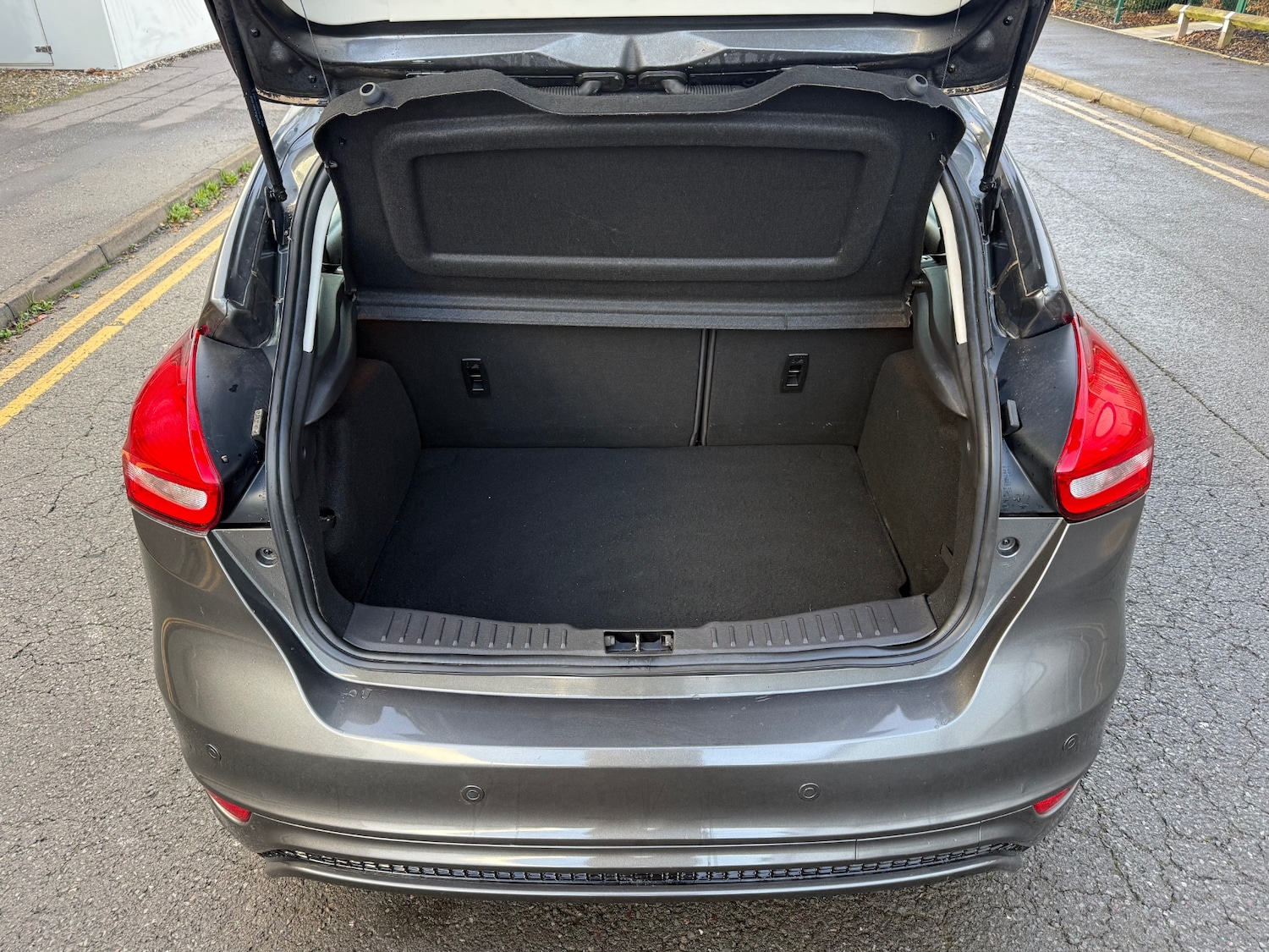 Used Ford Focus 2016 for sale - 76935520: Photo 10