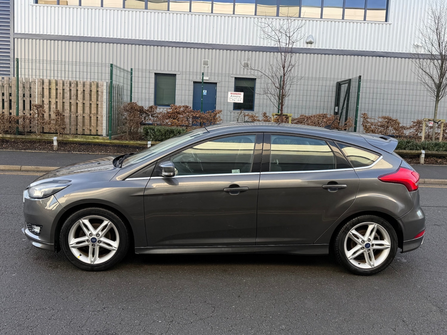 Used Ford Focus 2016 for sale - 76935520: Photo 5