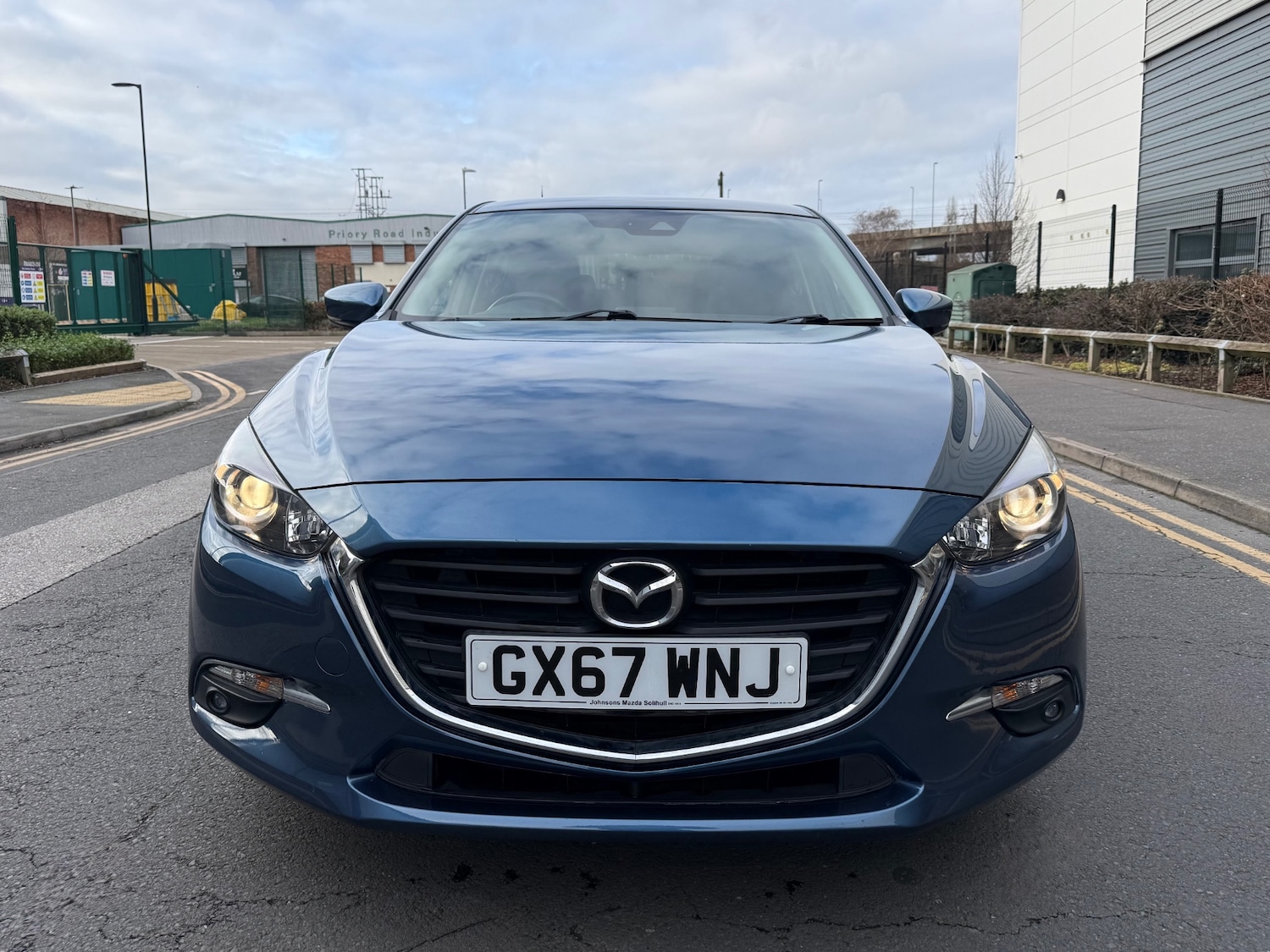 Used Mazda Mazda3 2017 for sale - 76922058: Photo 3