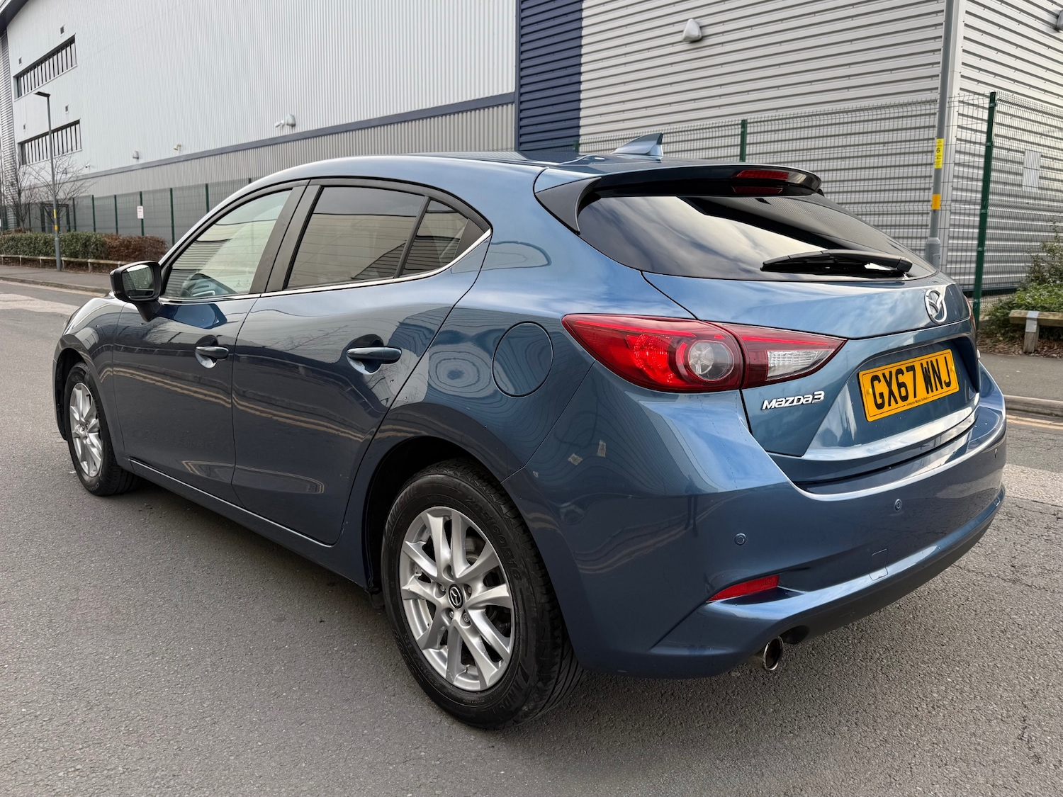 Used Mazda Mazda3 2017 for sale - 76922058: Photo 6