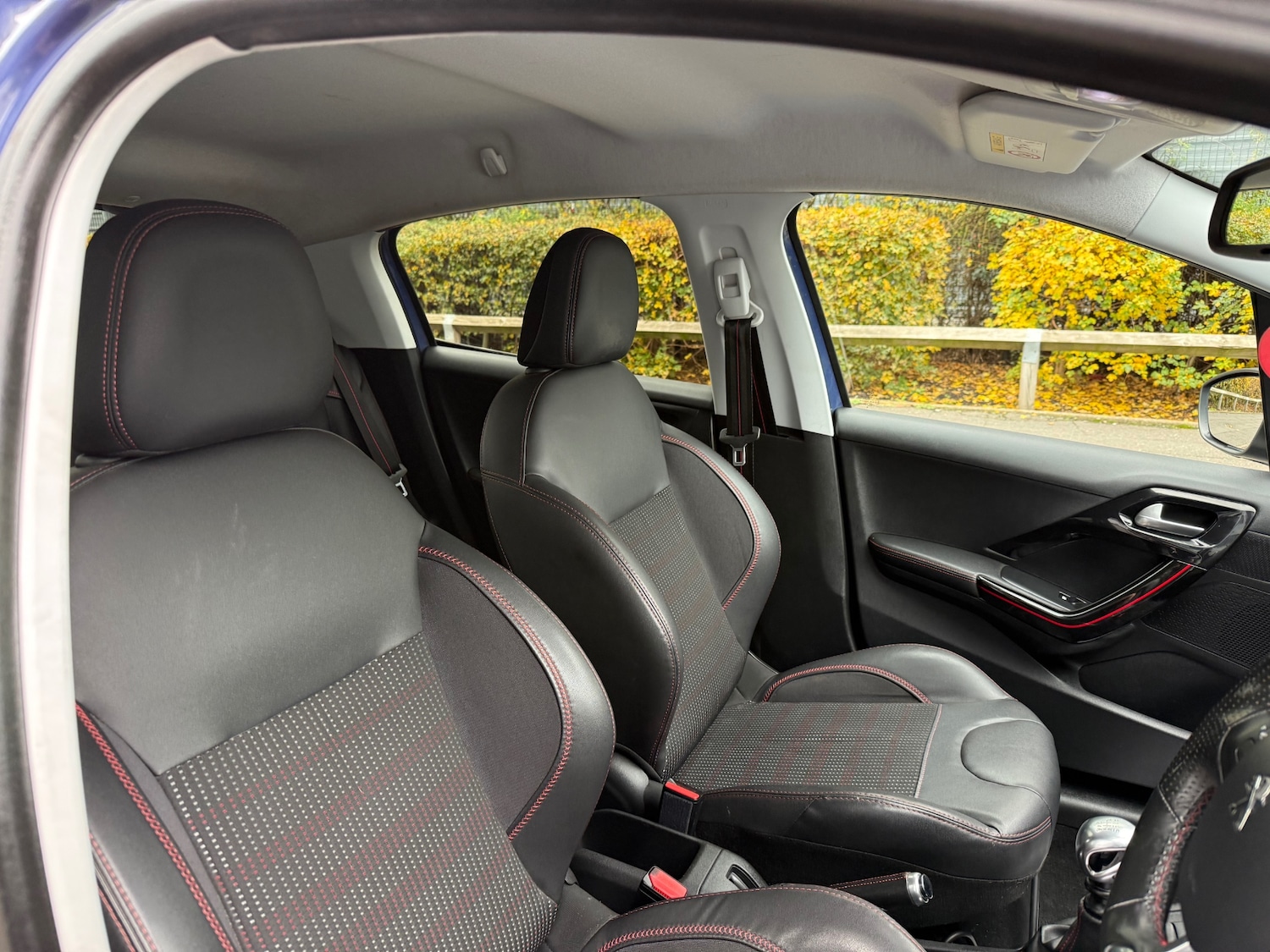 Used Peugeot 208 2017 for sale - 76498412: Photo 14