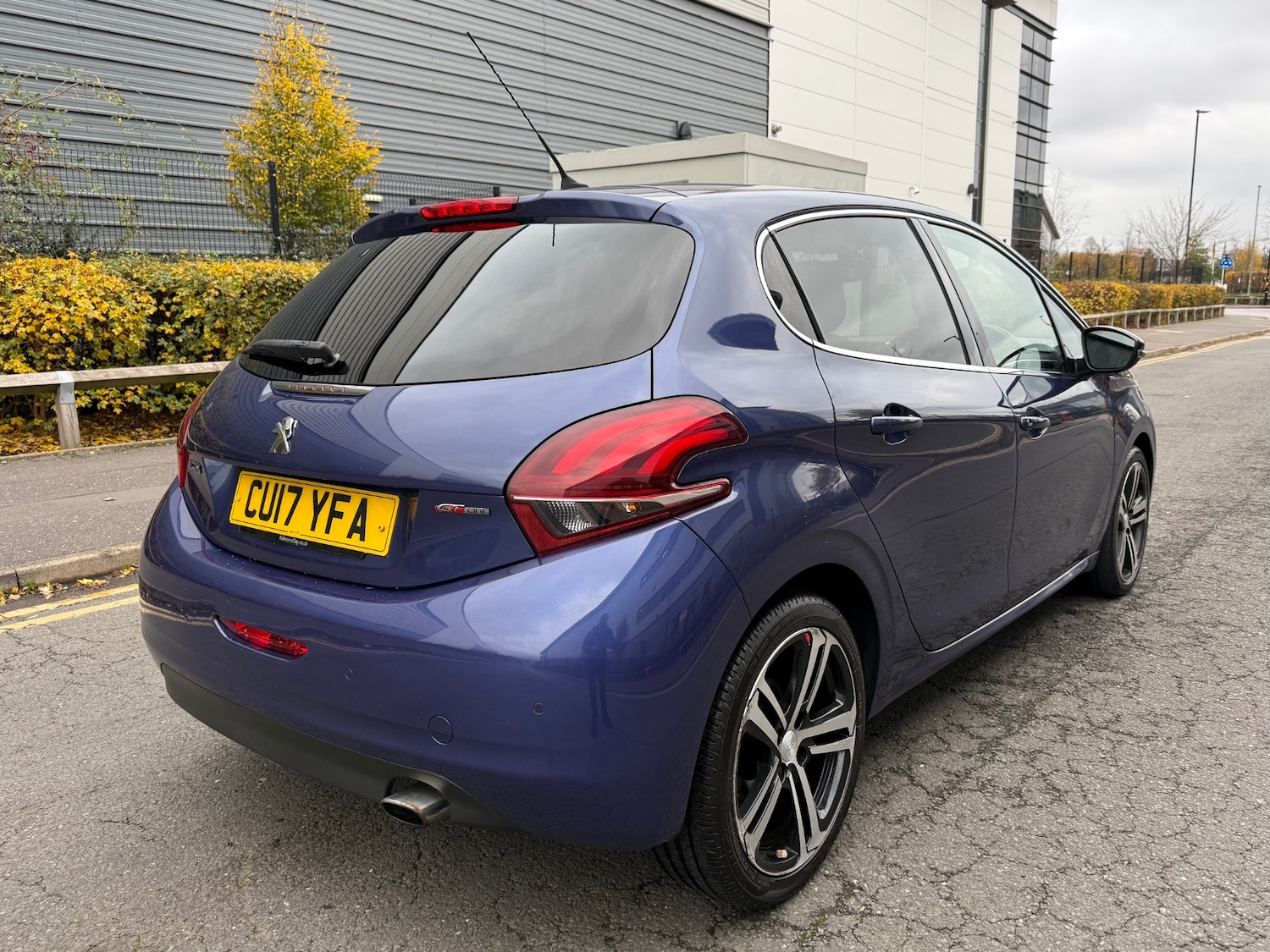Used Peugeot 208 2017 for sale - 76498412: Photo 8