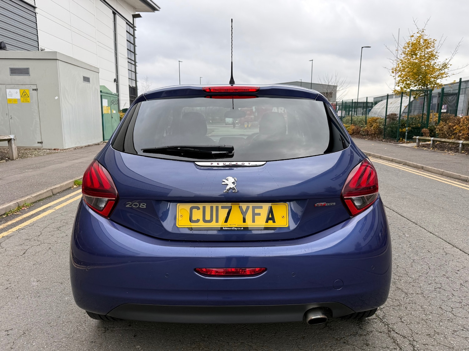 Used Peugeot 208 2017 for sale - 76498412: Photo 9