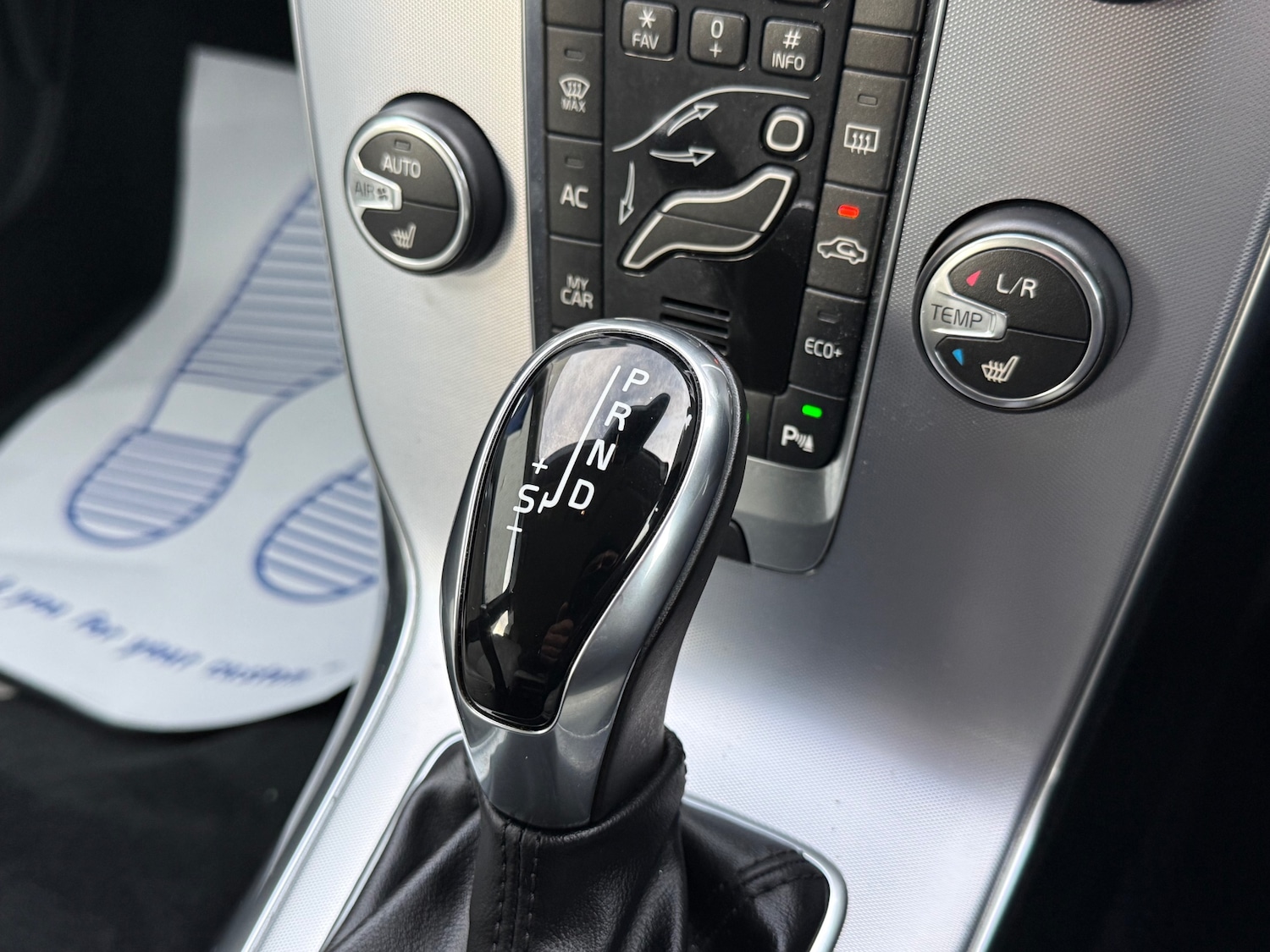 Used Volvo V40 2018 for sale - 76942305: Photo 19