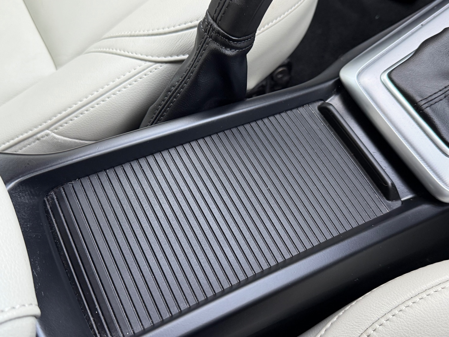 Used Volvo V40 2018 for sale - 76942305: Photo 21