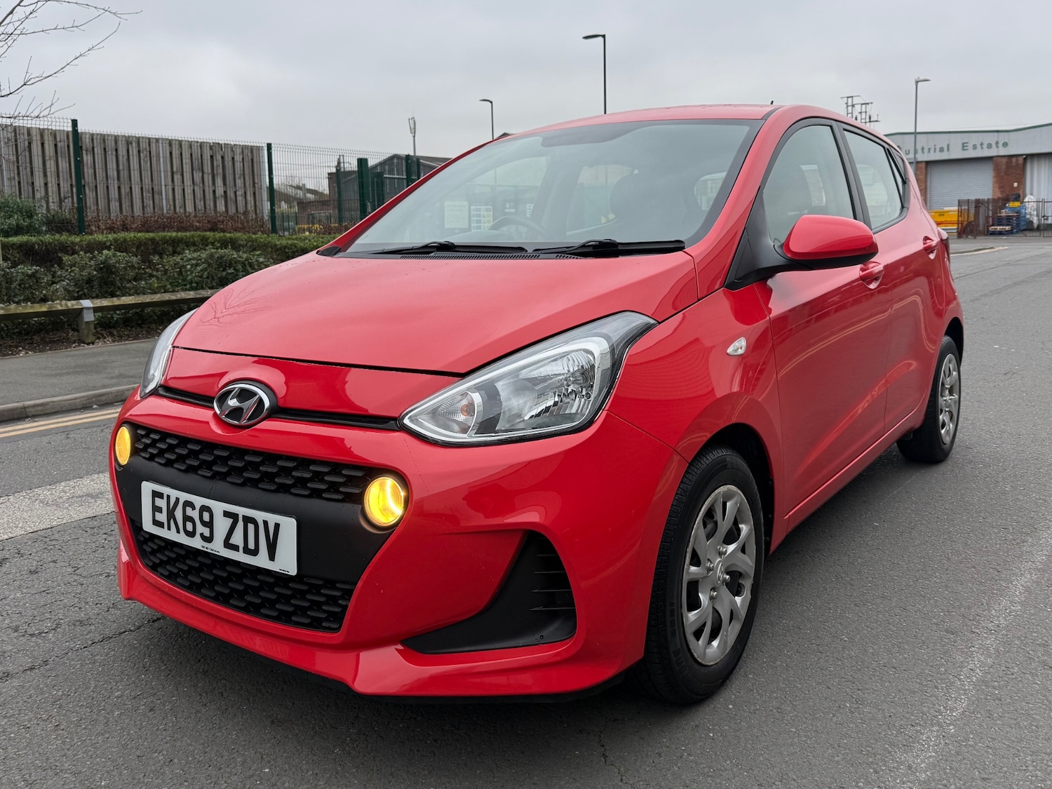 Used Hyundai i10 2019 for sale - 77049650: Photo 3
