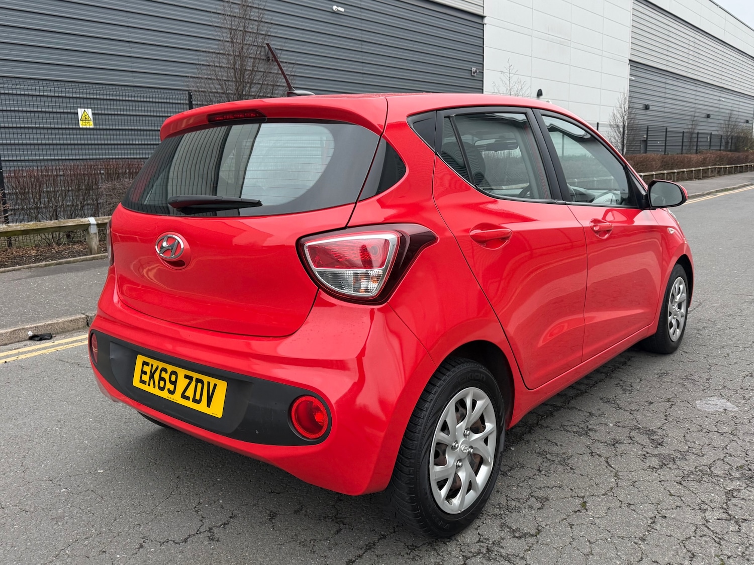 Used Hyundai i10 2019 for sale - 77049650: Photo 9