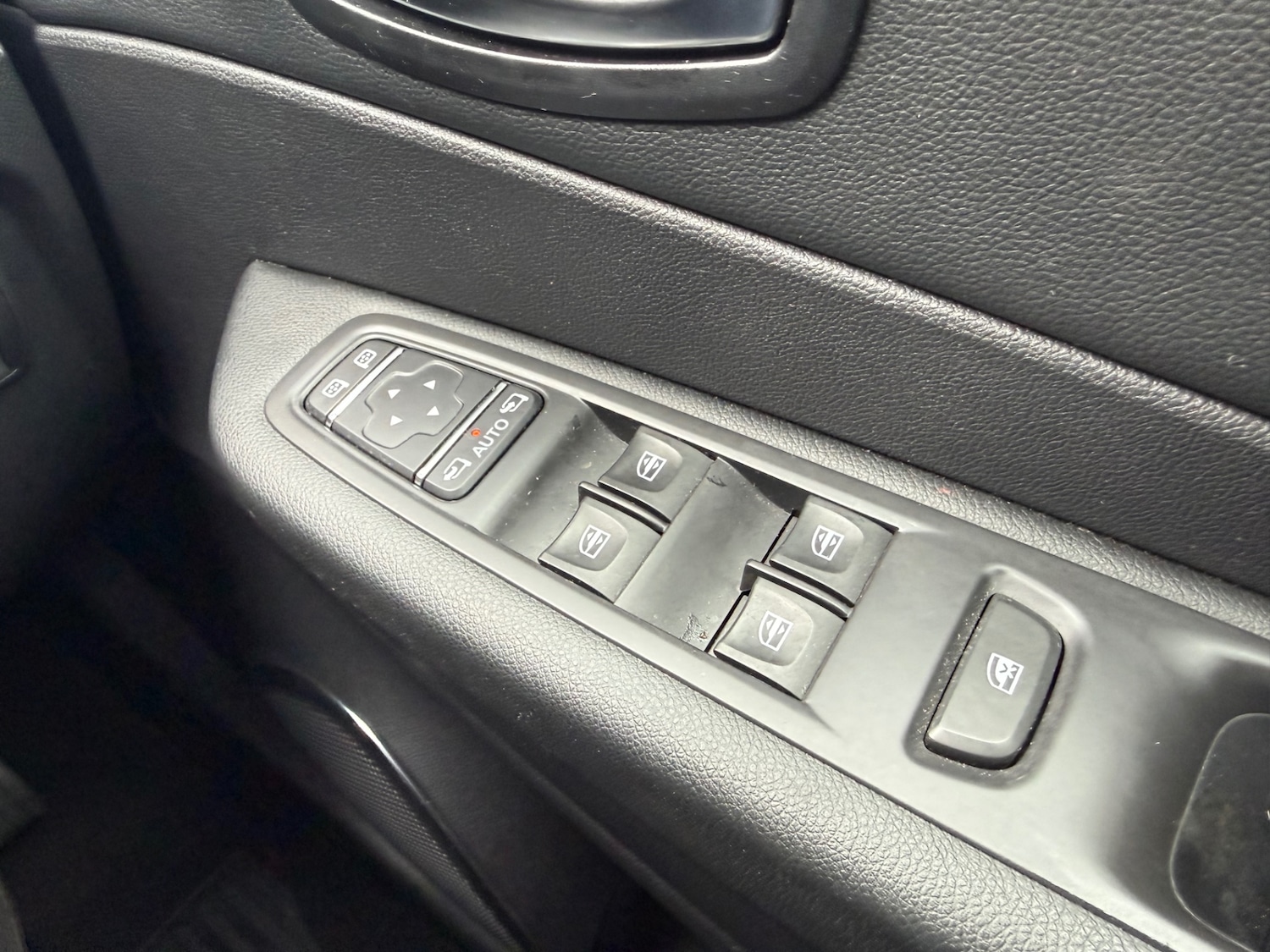 Used Renault Captur 2017 for sale - 77798706: Photo 15