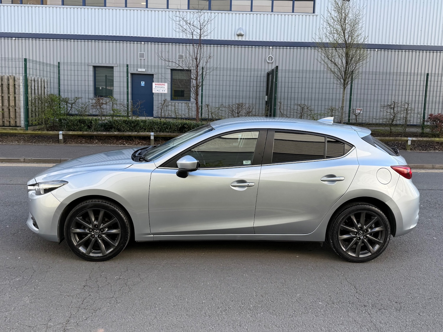 Used Mazda Mazda3 2017 for sale - 78084372: Photo 5