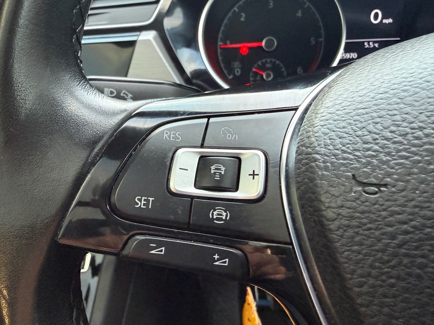 Used Volkswagen Touran 2020 for sale - 77891771: Photo 27