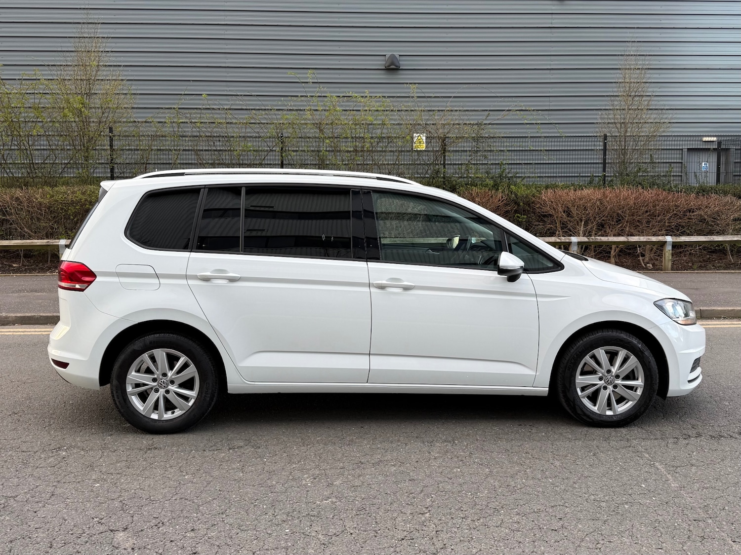 Used Volkswagen Touran 2020 for sale - 77891771: Photo 5