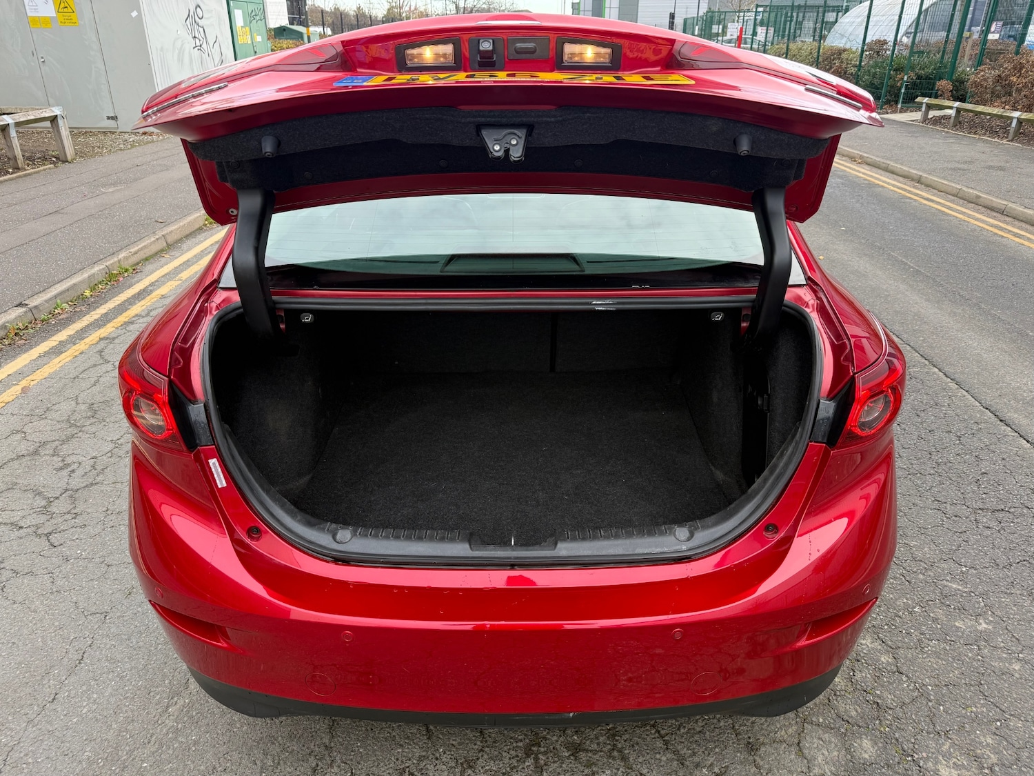 Used Mazda Mazda3 2016 for sale - 76712348: Photo 10