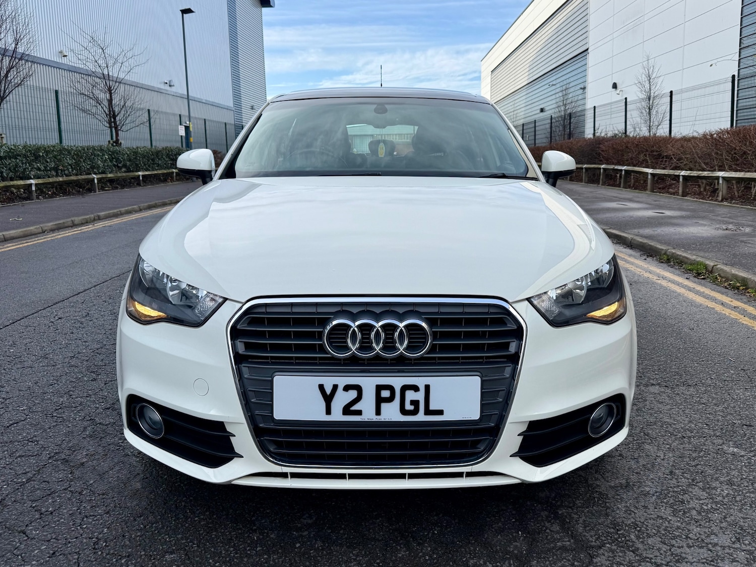 Used Audi A1 2014 for sale - 76963734: Photo 2