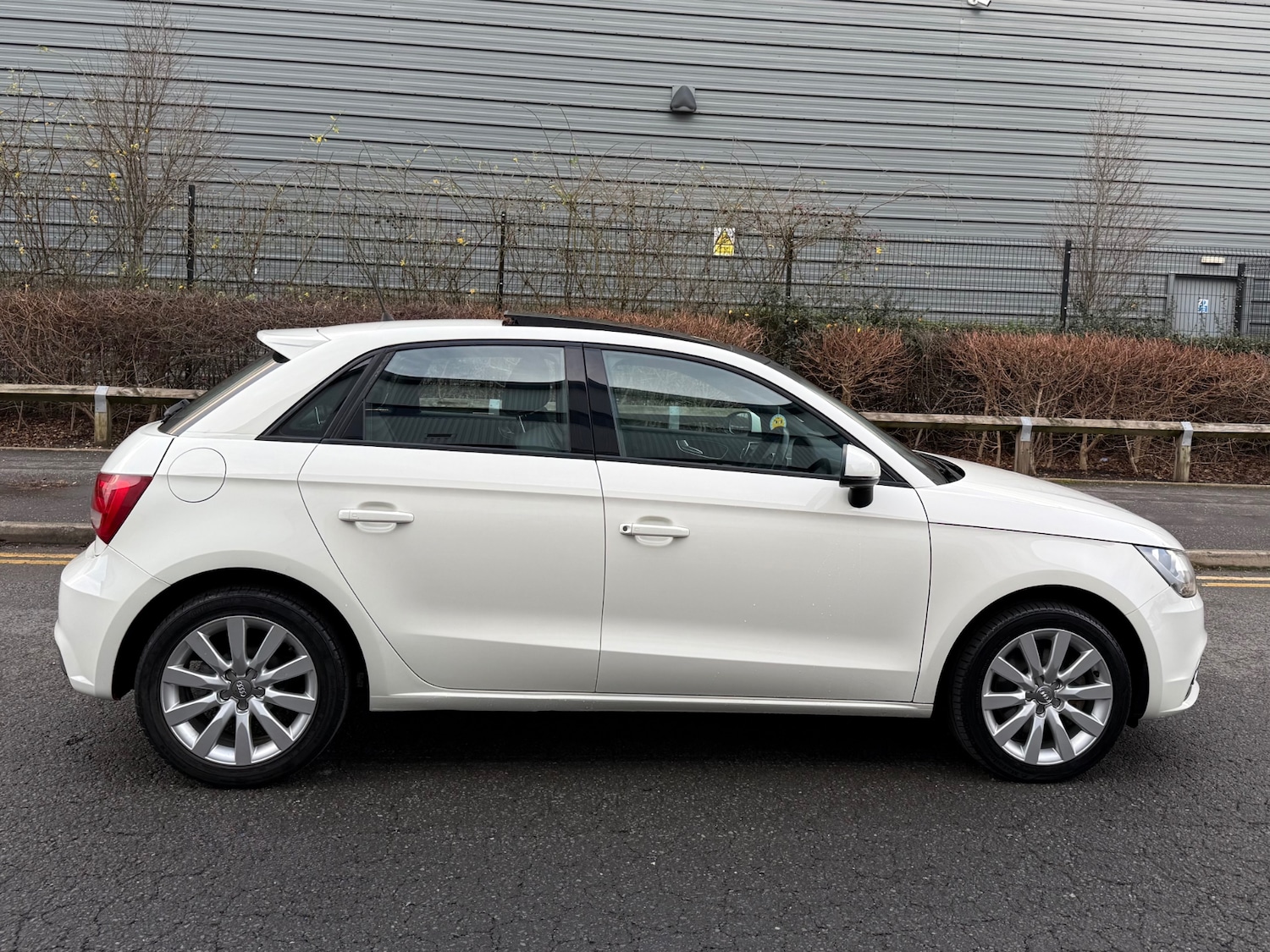 Used Audi A1 2014 for sale - 76963734: Photo 5