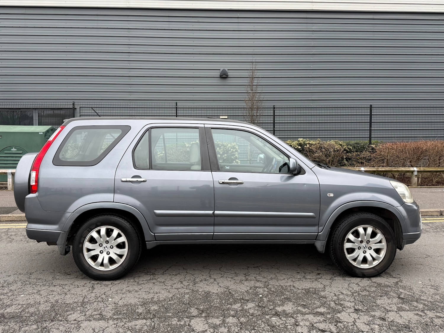 Used Honda CR-V 2005 for sale - 77342933: Photo 4