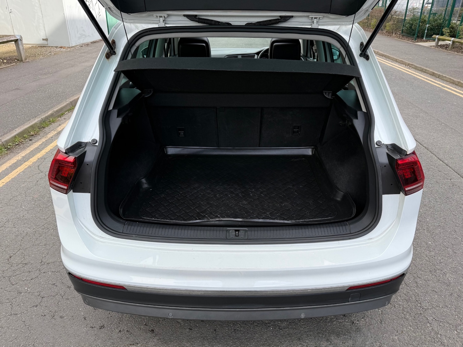 Used Volkswagen Tiguan 2017 for sale - 78057228: Photo 10