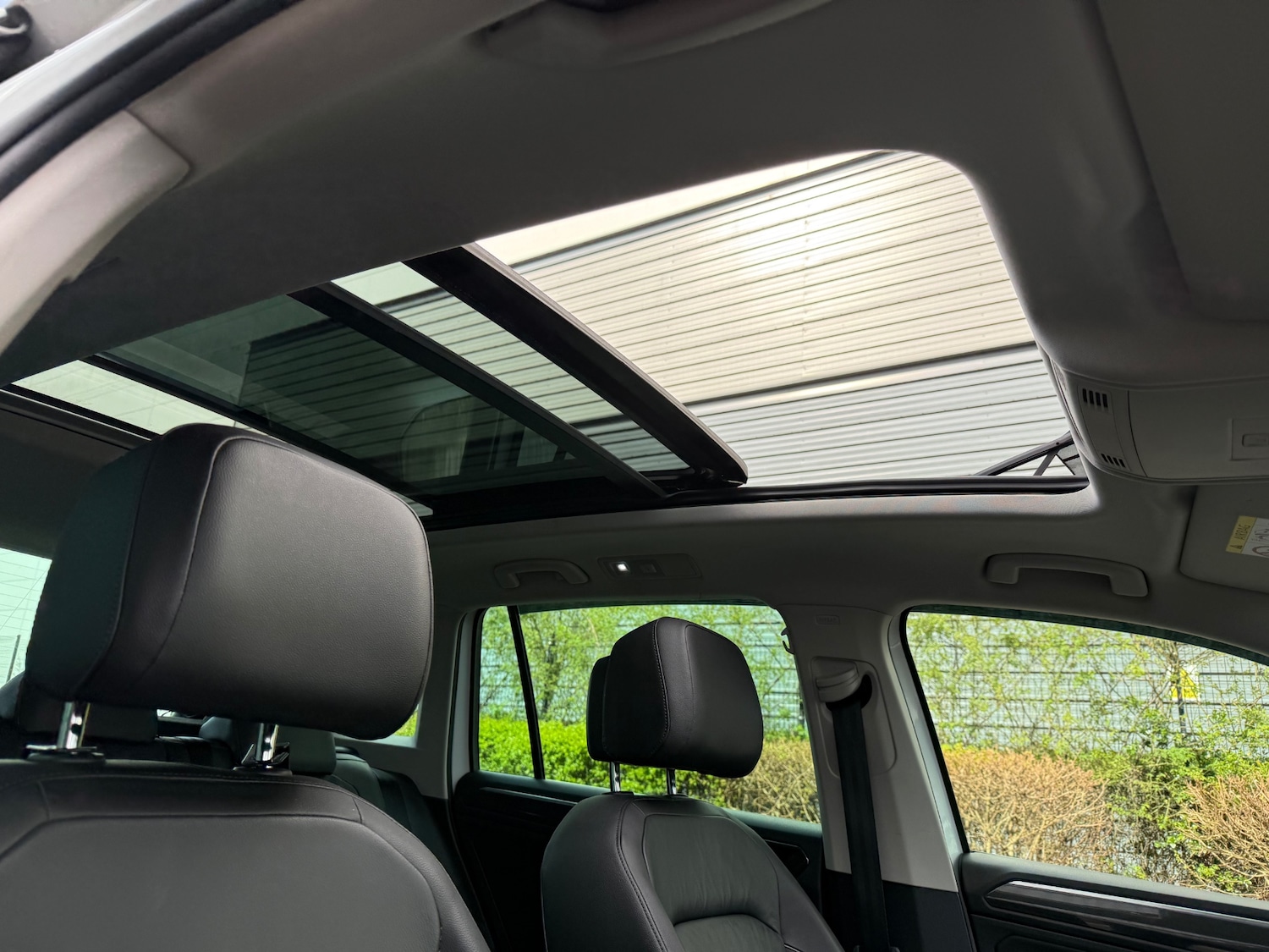 Used Volkswagen Tiguan 2017 for sale - 78057228: Photo 15