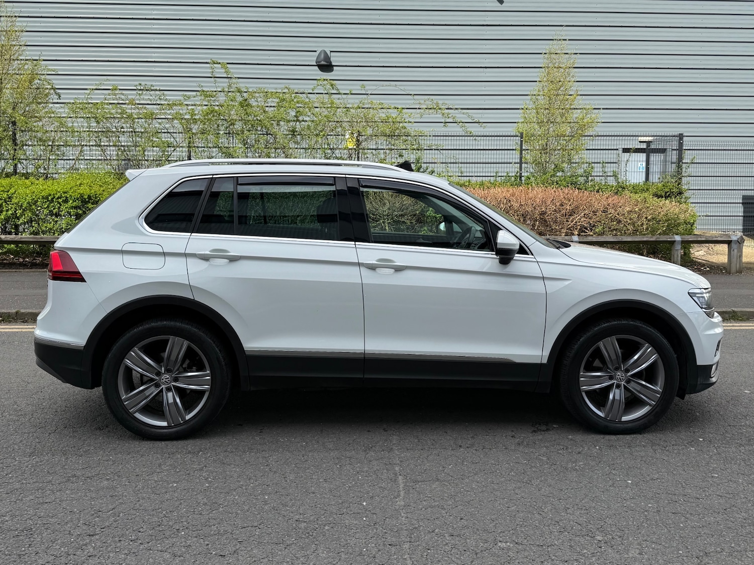 Used Volkswagen Tiguan 2017 for sale - 78057228: Photo 6