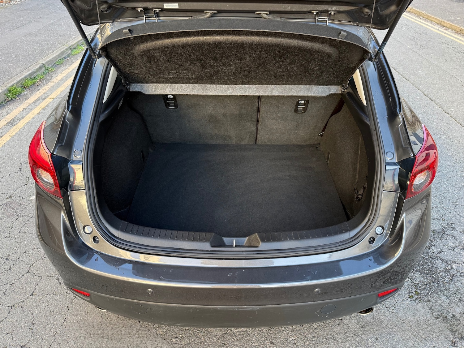 Used Mazda Mazda3 2018 for sale - 77749162: Photo 9