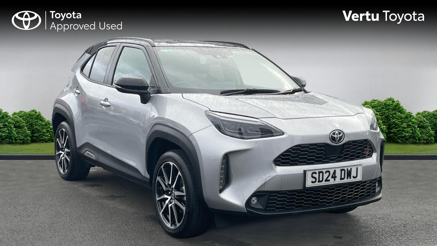 Used Toyota Yaris Cross 2024 for sale - 76120124: Photo 1