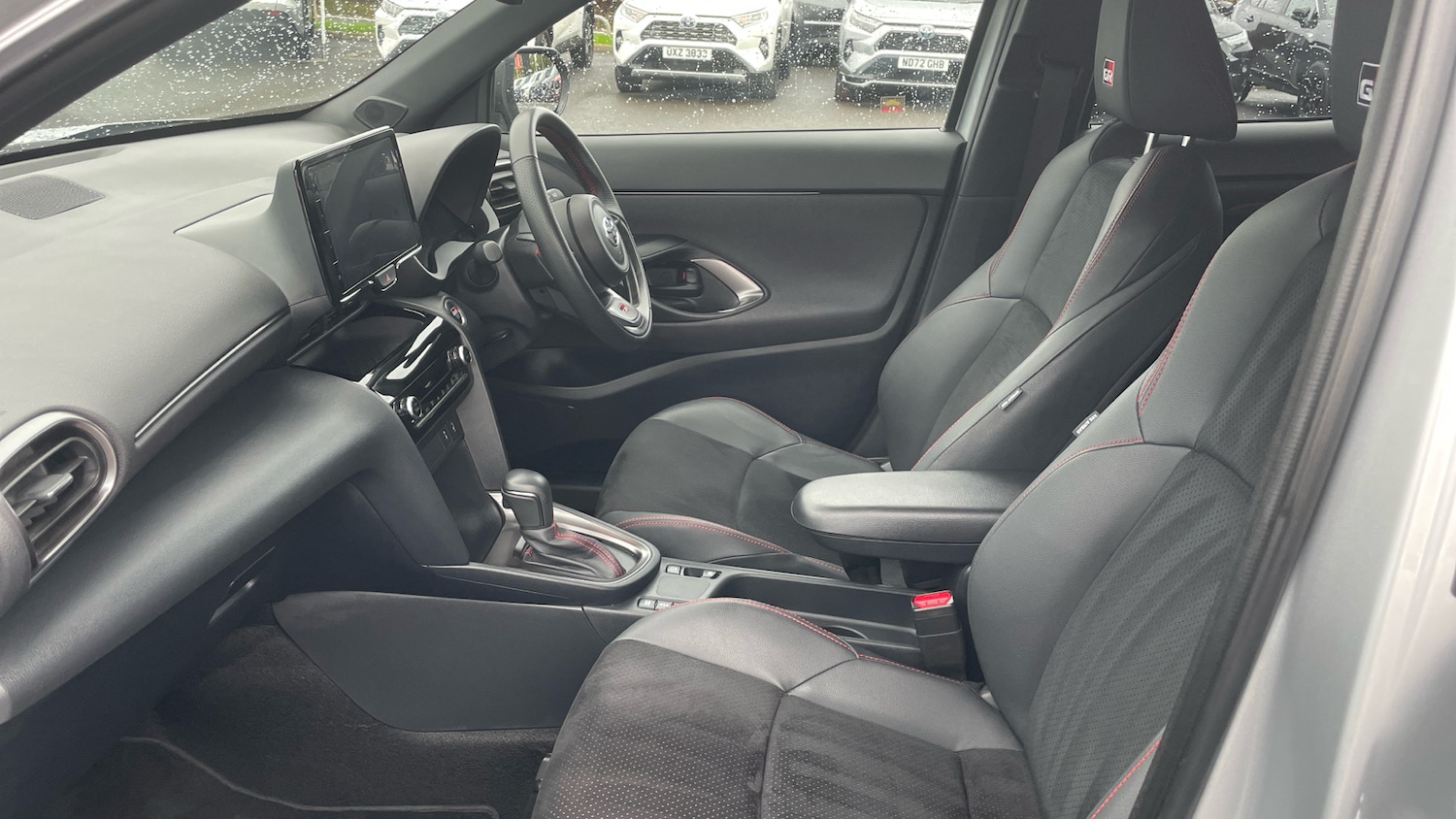 Used Toyota Yaris Cross 2024 for sale - 76120124: Photo 10