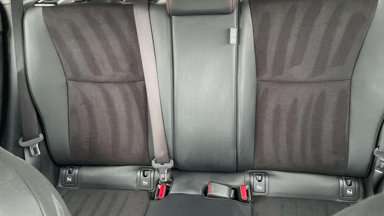 Used Toyota Yaris Cross 2024 for sale - 76120124: Photo 24