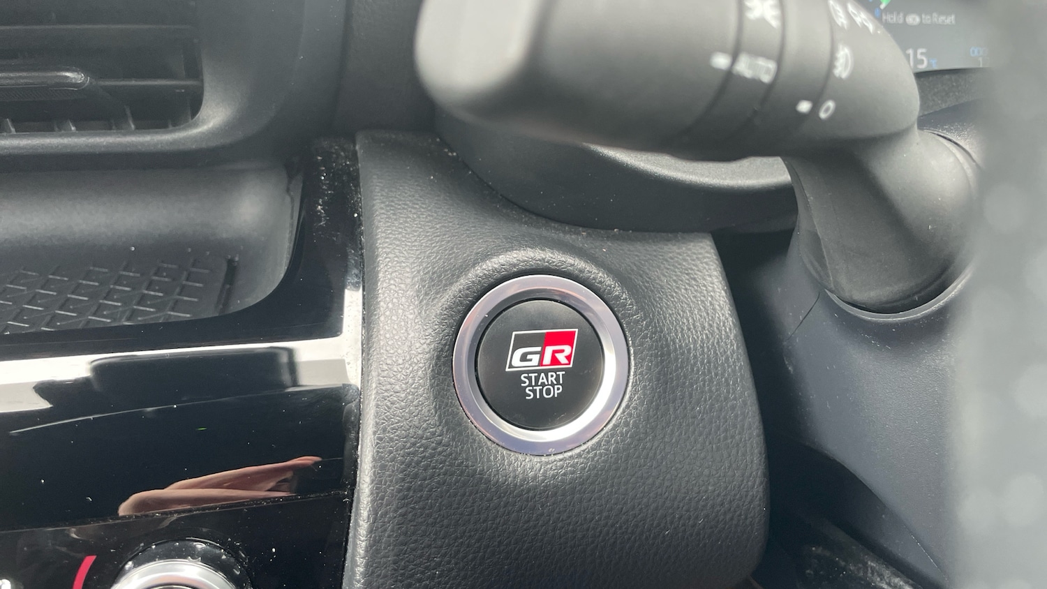 Used Toyota Yaris Cross 2024 for sale - 76120124: Photo 33