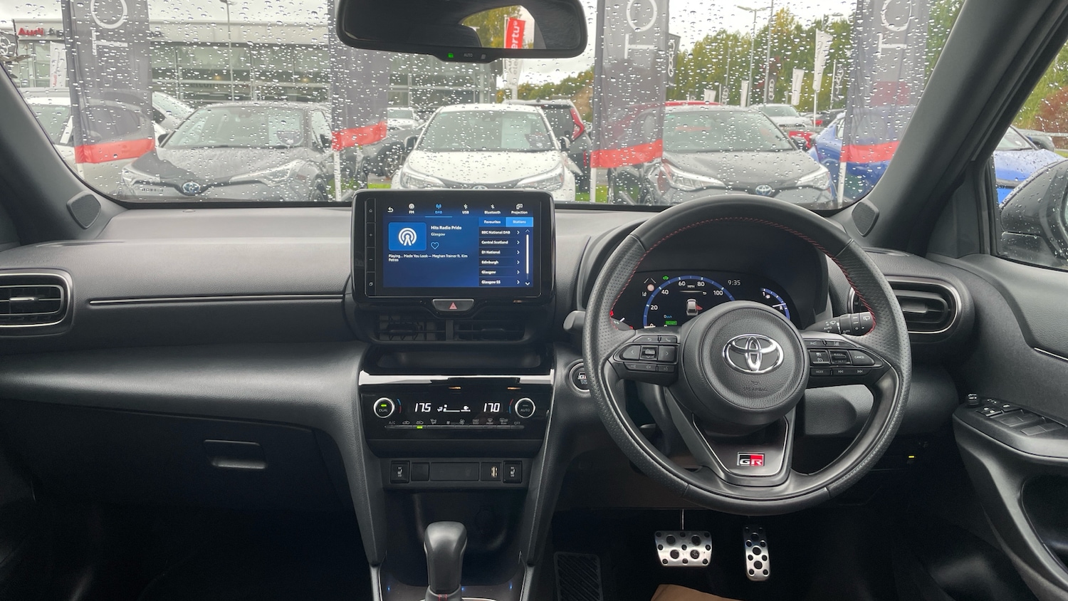 Used Toyota Yaris Cross 2024 for sale - 76120124: Photo 5
