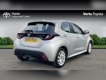 Used Toyota Yaris 2021 for sale - 77340284: Photo