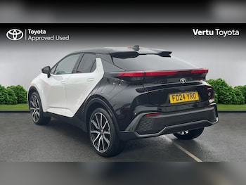 Used Toyota C-HR 2024 for sale - 77136109: Photo