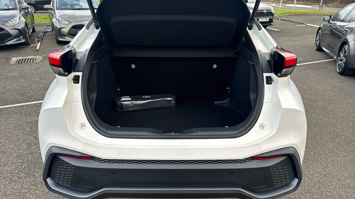 Used Toyota C-HR 2025 for sale - 77136830: Photo 14