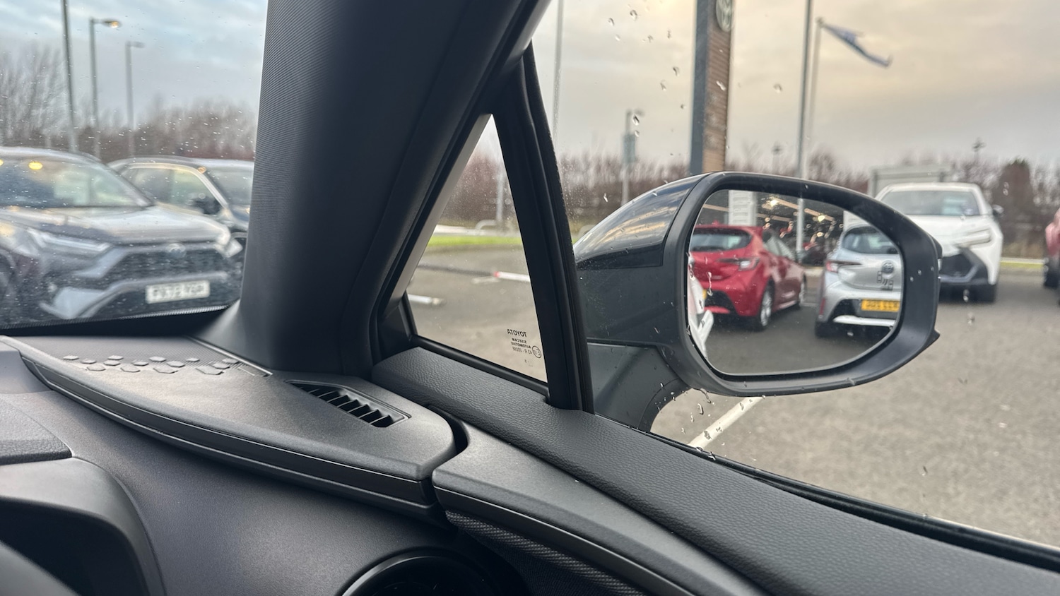 Used Toyota C-HR 2025 for sale - 77136830: Photo 50