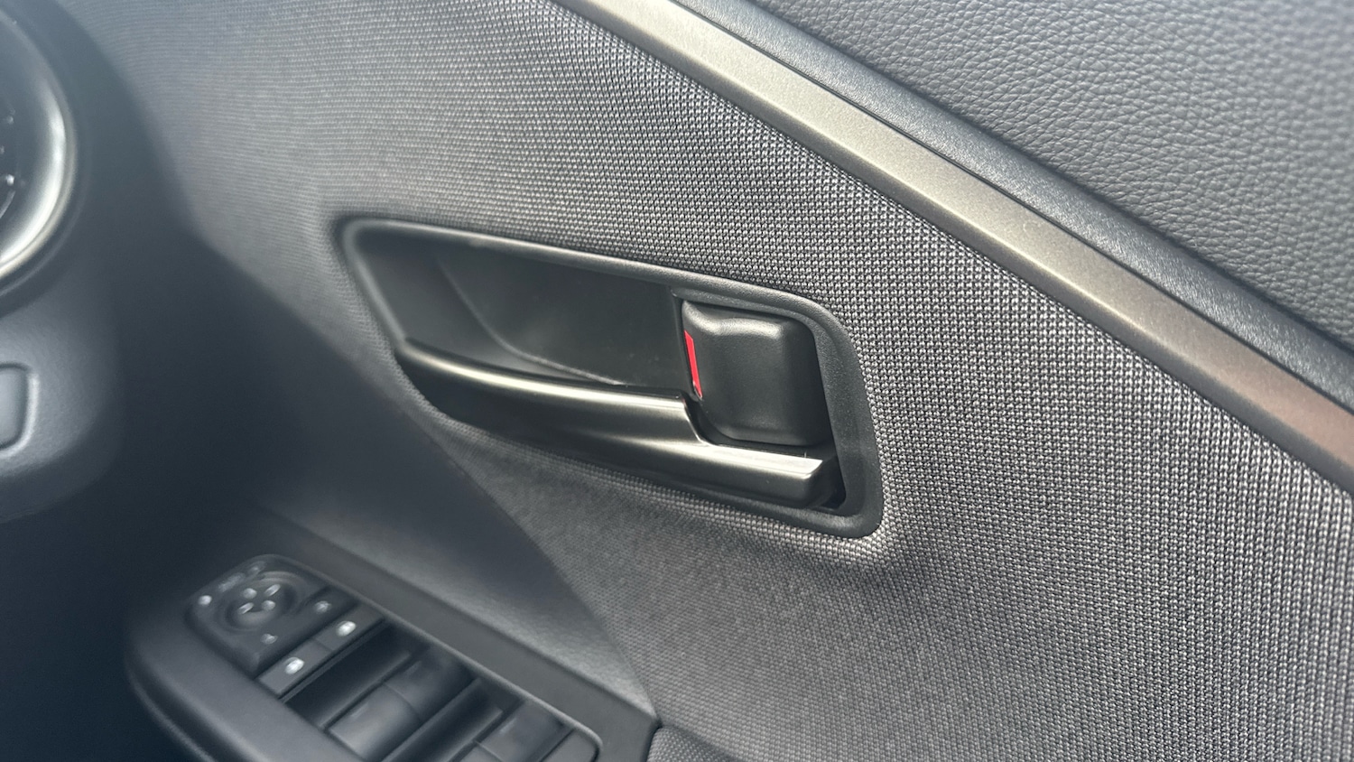 Used Toyota C-HR 2025 for sale - 77136830: Photo 51