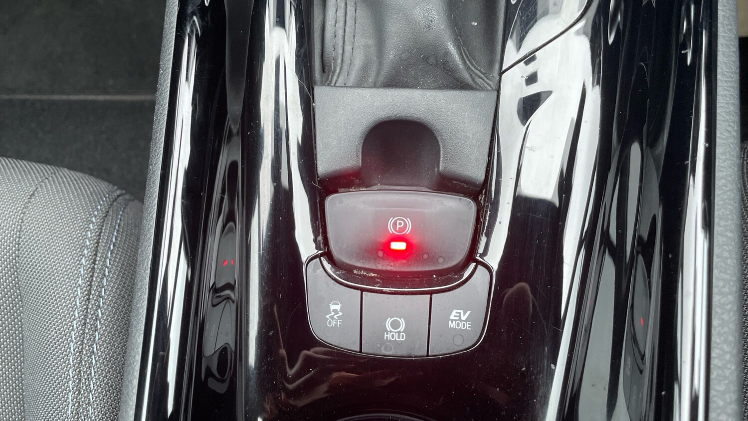 Used Toyota C-HR 2020 for sale - 77417320: Photo 35