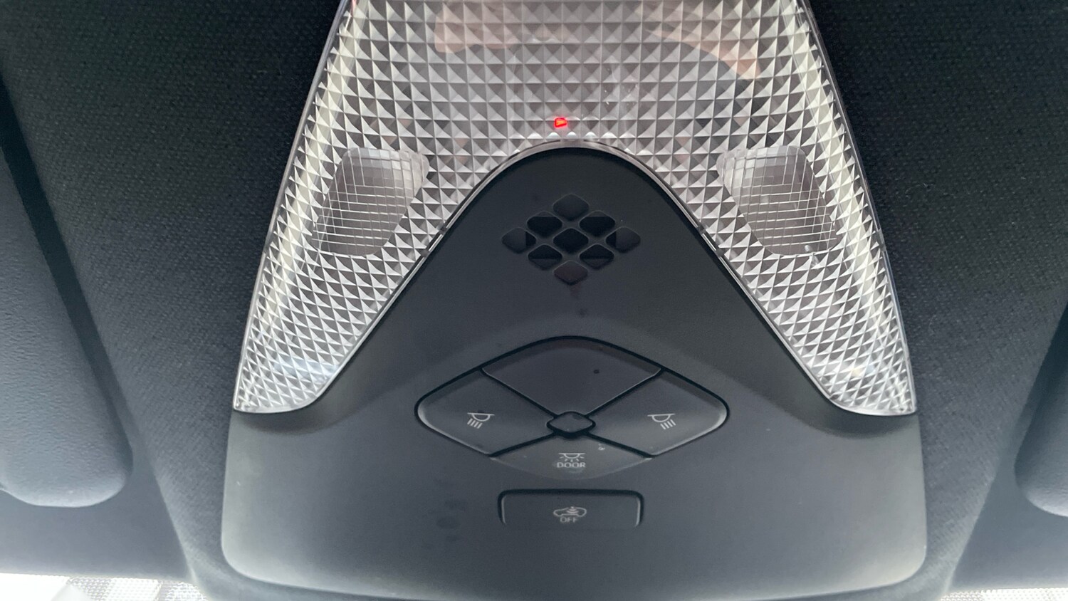 Used Toyota C-HR 2020 for sale - 77417320: Photo 44