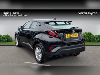 Used Toyota C-HR 2023 for sale - 78938452: Photo