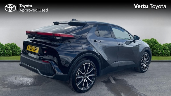 Used Toyota C-HR 2025 for sale - 75075696: Photo 2