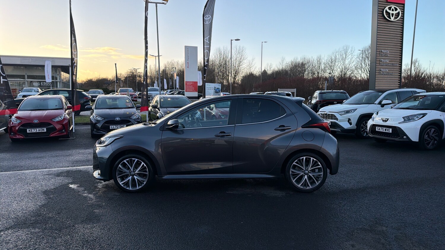 Used Toyota Yaris 2022 for sale - 77353475: Photo 17