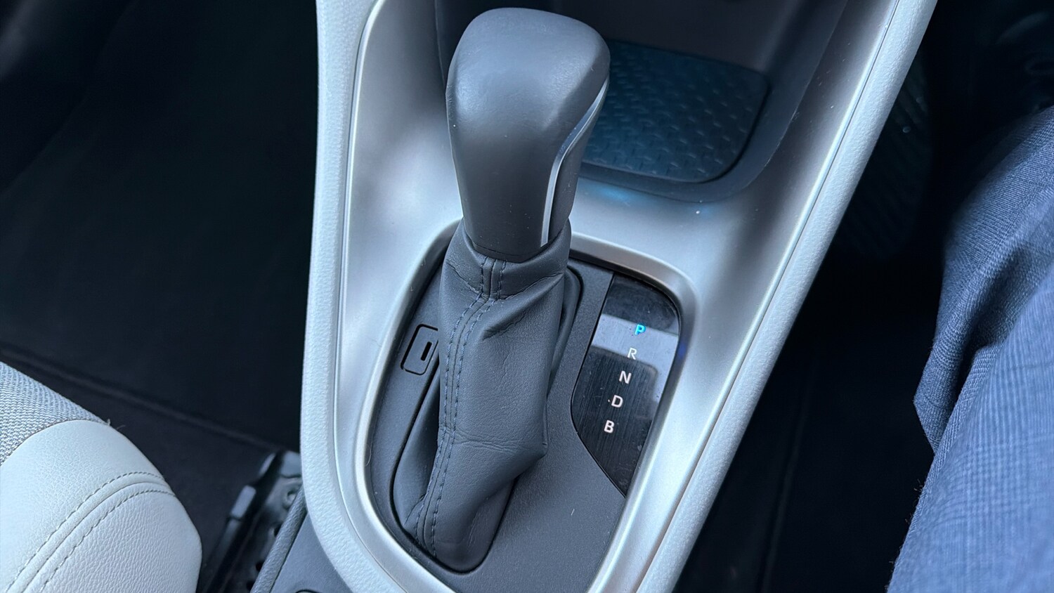 Used Toyota Yaris 2022 for sale - 77353475: Photo 43