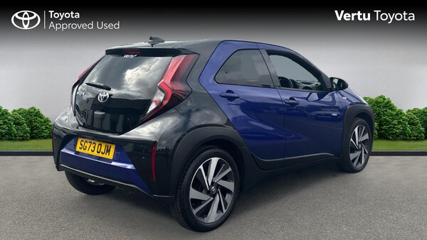 Used Toyota Aygo X 2023 for sale - 75712888: Photo 2