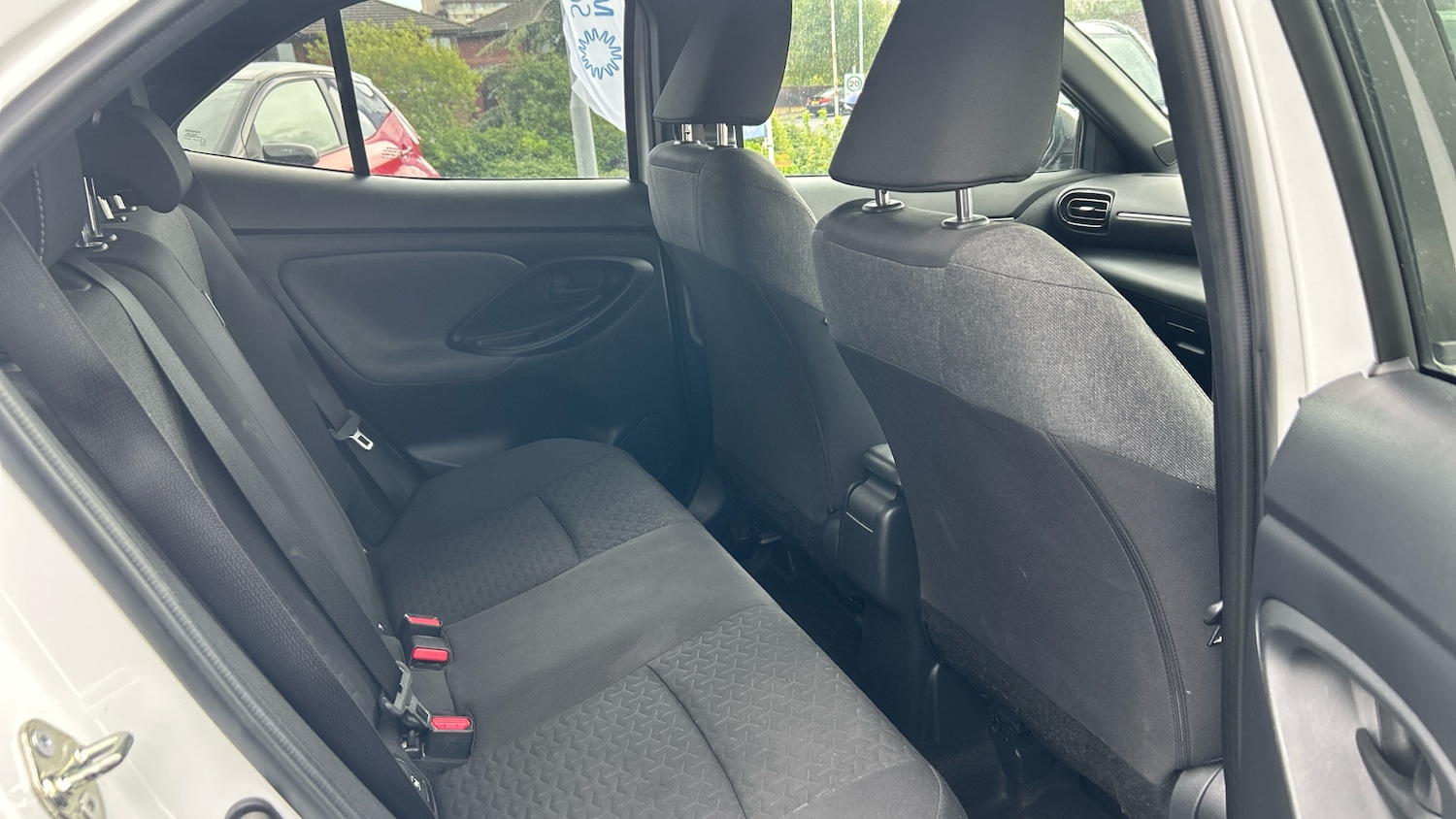 Used Toyota Yaris Cross 2021 for sale - 76102018: Photo 12