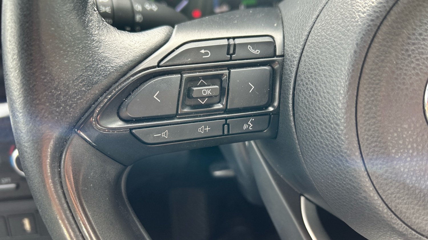 Used Toyota Yaris Cross 2021 for sale - 76102018: Photo 35