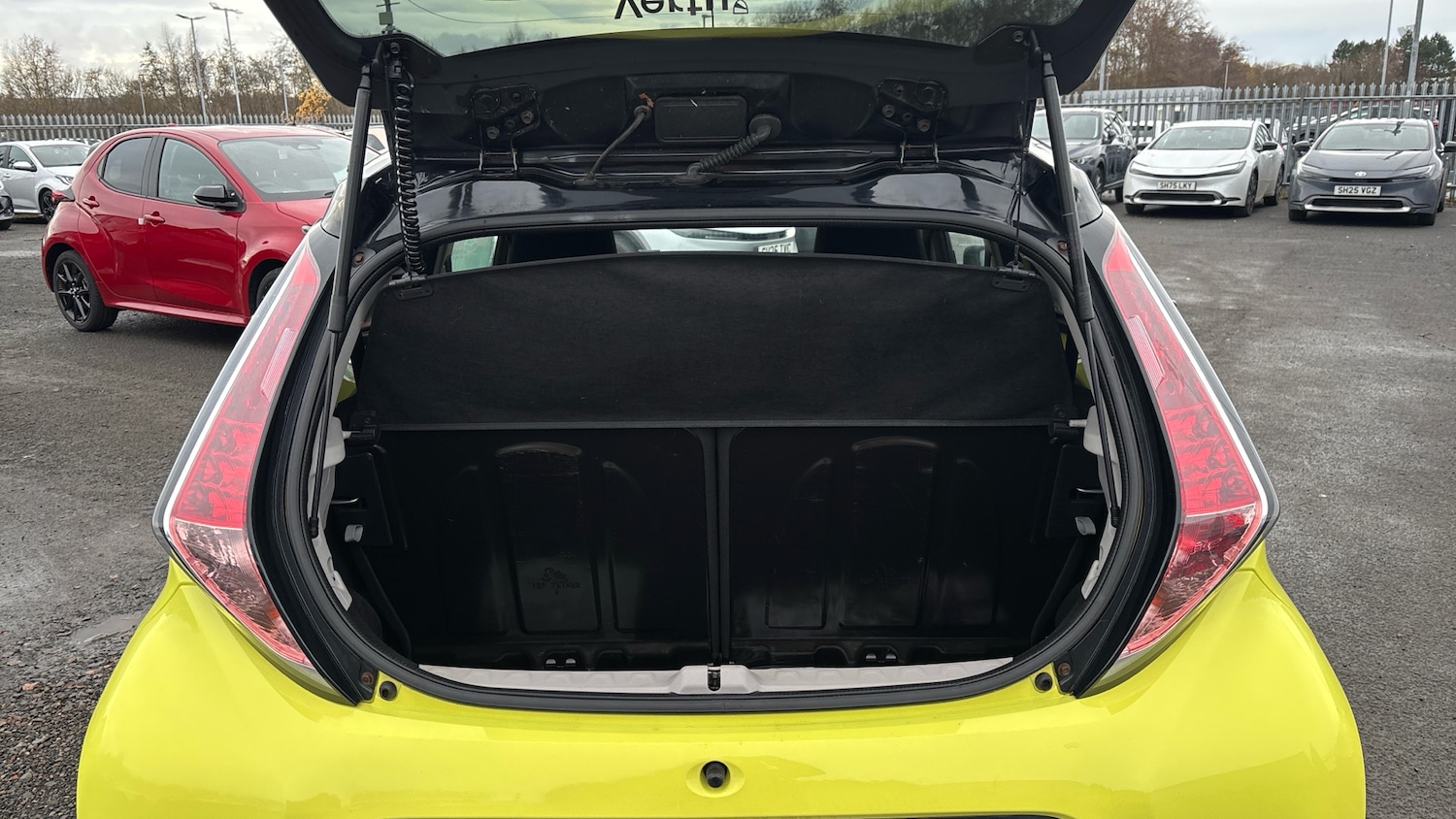 Used Toyota AYGO 2016 for sale - 76830565: Photo 14