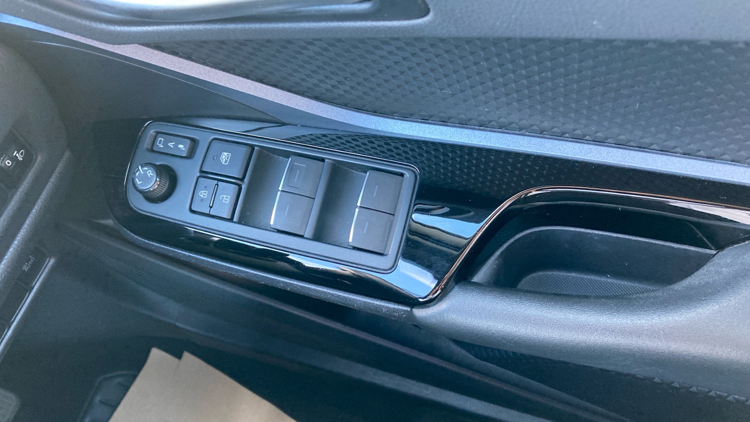 Used Toyota C-HR 2020 for sale - 76542761: Photo 26