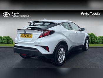 Used Toyota C-HR 2023 for sale - 78011525: Photo
